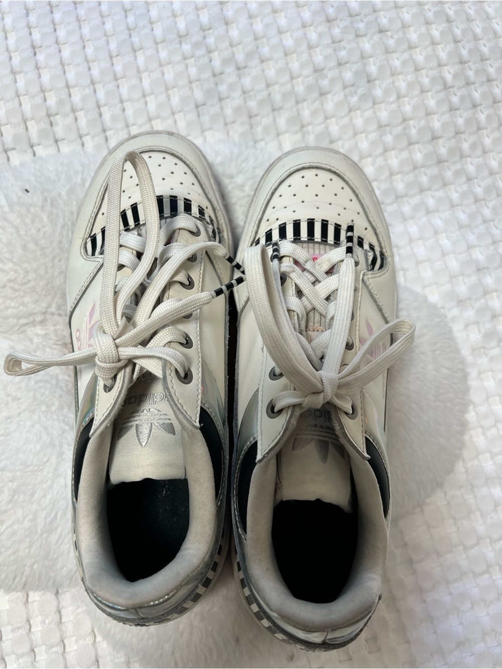 Adidas Size 9 Women’s Forum Bold I Love Dance Sneakers Striped - Picture 7 of 9